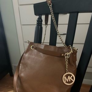 Michael Kors Tan Jet Set medium Crossbody